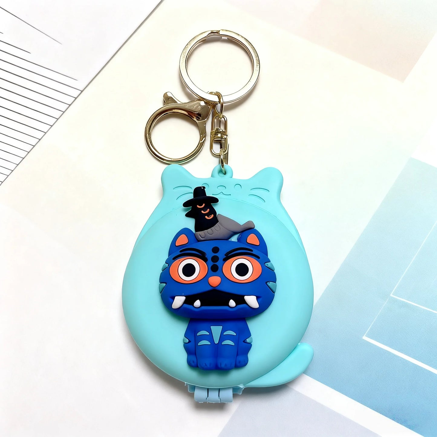 KPOP's Demon Hunter Girl Group Derpy Tiger Folding Mirror Keychain, exquisitely recreating the character's features, can not onl